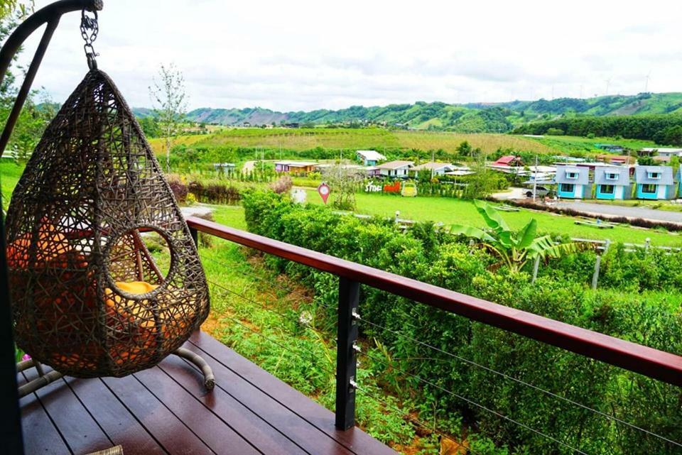 Kondee Cino Cafe & Glamping Hotel Khao Kho Bagian luar foto