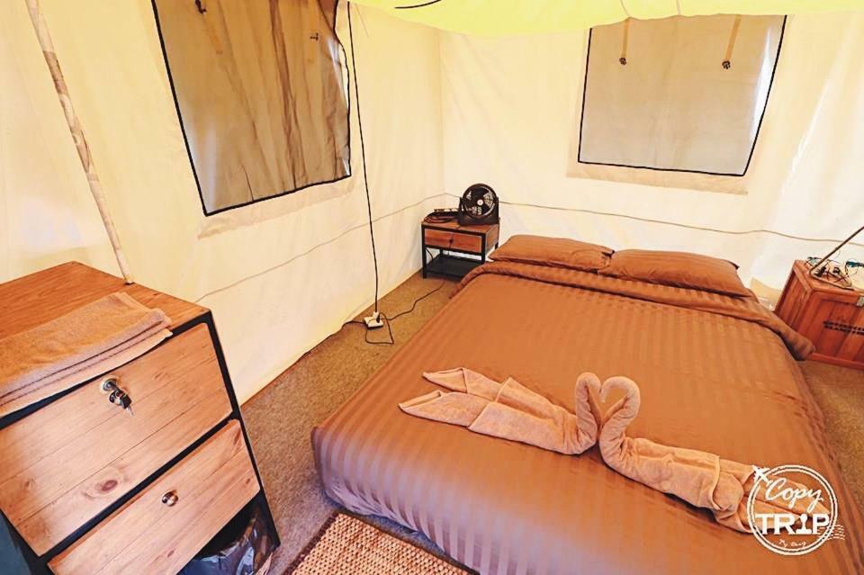 Kondee Cino Cafe & Glamping Hotel Khao Kho Bagian luar foto
