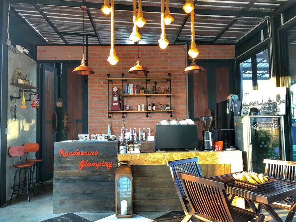 Kondee Cino Cafe & Glamping Hotel Khao Kho Bagian luar foto